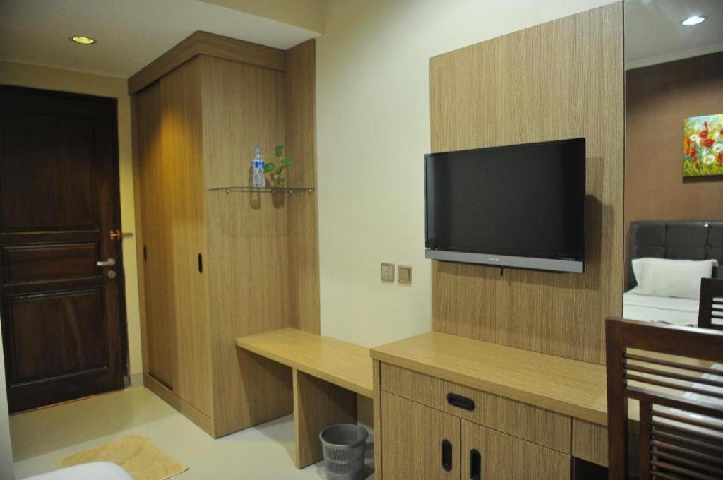 Benito Residence Tangerang Buitenkant foto