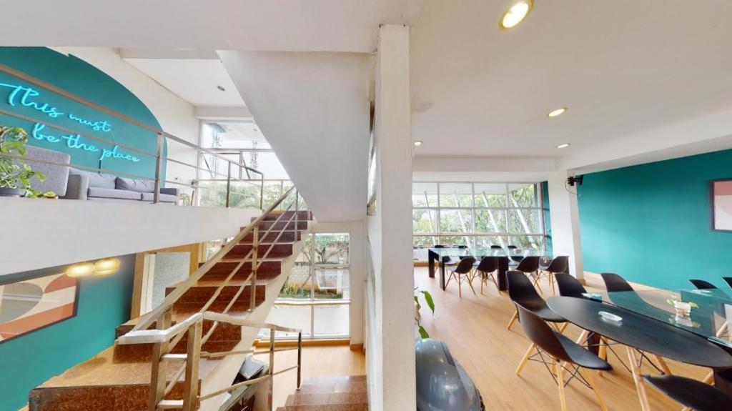Benito Residence Tangerang Buitenkant foto
