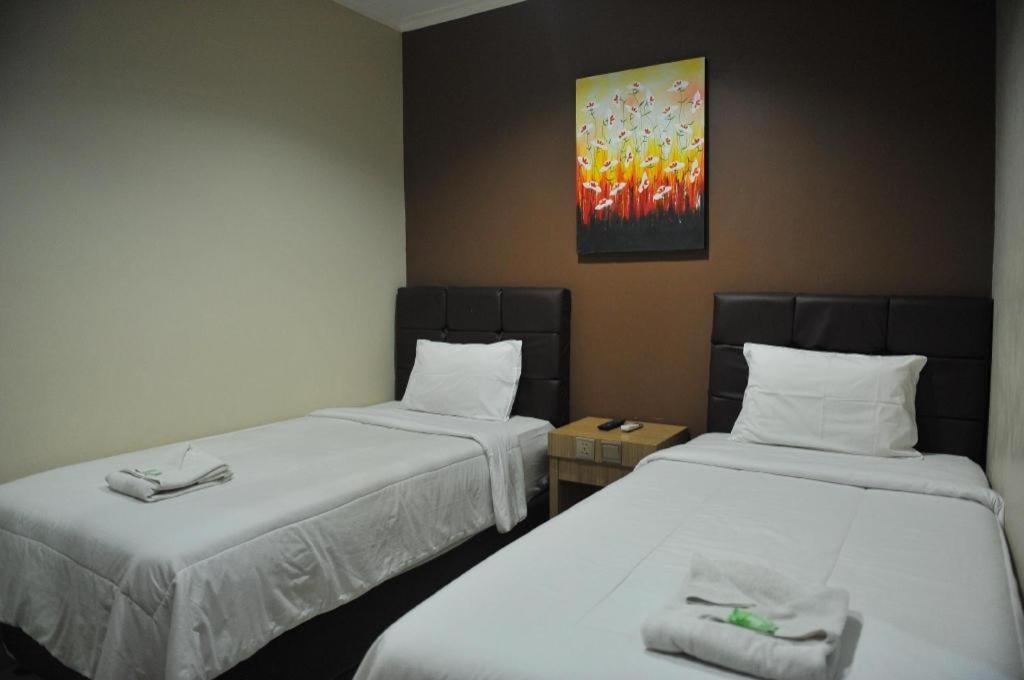 Benito Residence Tangerang Buitenkant foto