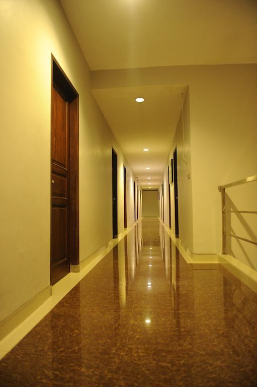 Benito Residence Tangerang Buitenkant foto
