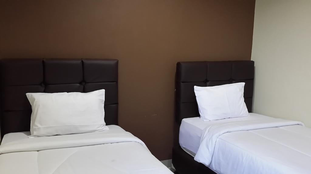 Benito Residence Tangerang Buitenkant foto